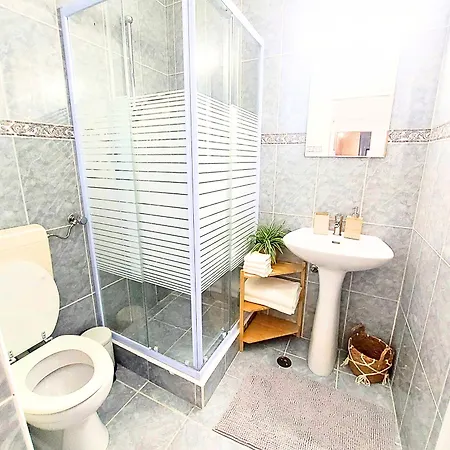 Сasa de vacaciones 4-bedroom Townhouse With Terrace In Center Oldtown Lagos