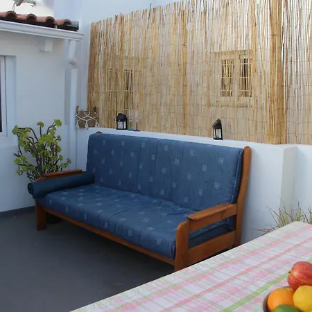 Сasa de vacaciones 4-bedroom Townhouse With Terrace In Center Oldtown Lagos
