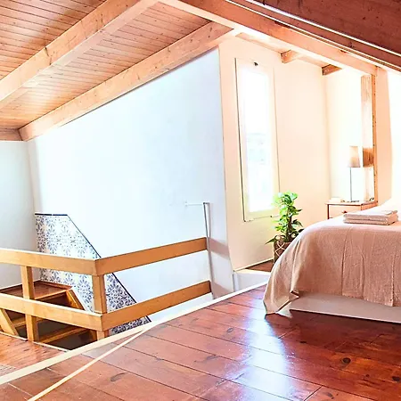4-bedroom Townhouse With Terrace In Center Oldtown *