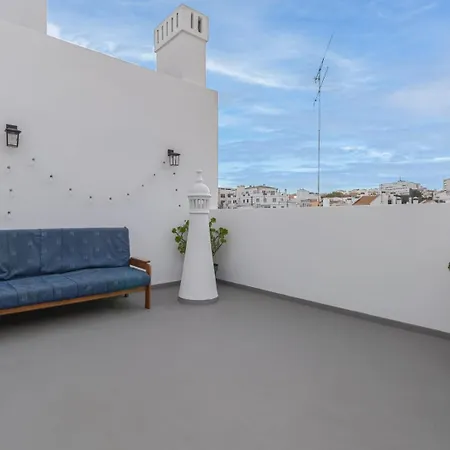 4-bedroom Townhouse With Terrace In Center Oldtown Holiday home Lagos