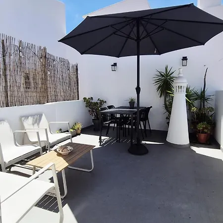 4-bedroom Townhouse With Terrace In Center Oldtown Дом отдыха *