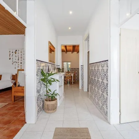4-bedroom Townhouse With Terrace In Center Oldtown Vakantiehuis